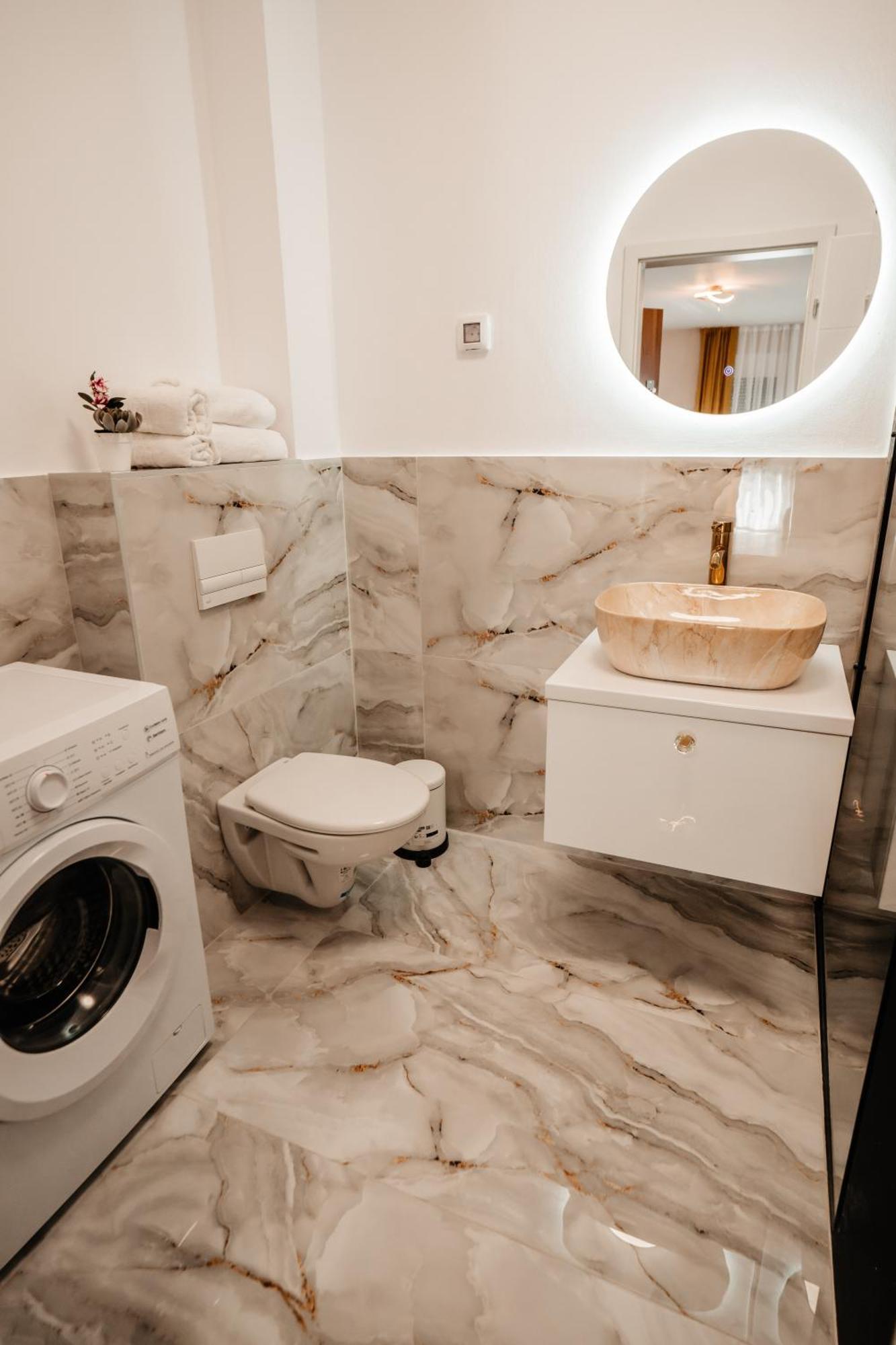 Sunrise View Apartment Oradea Εξωτερικό φωτογραφία