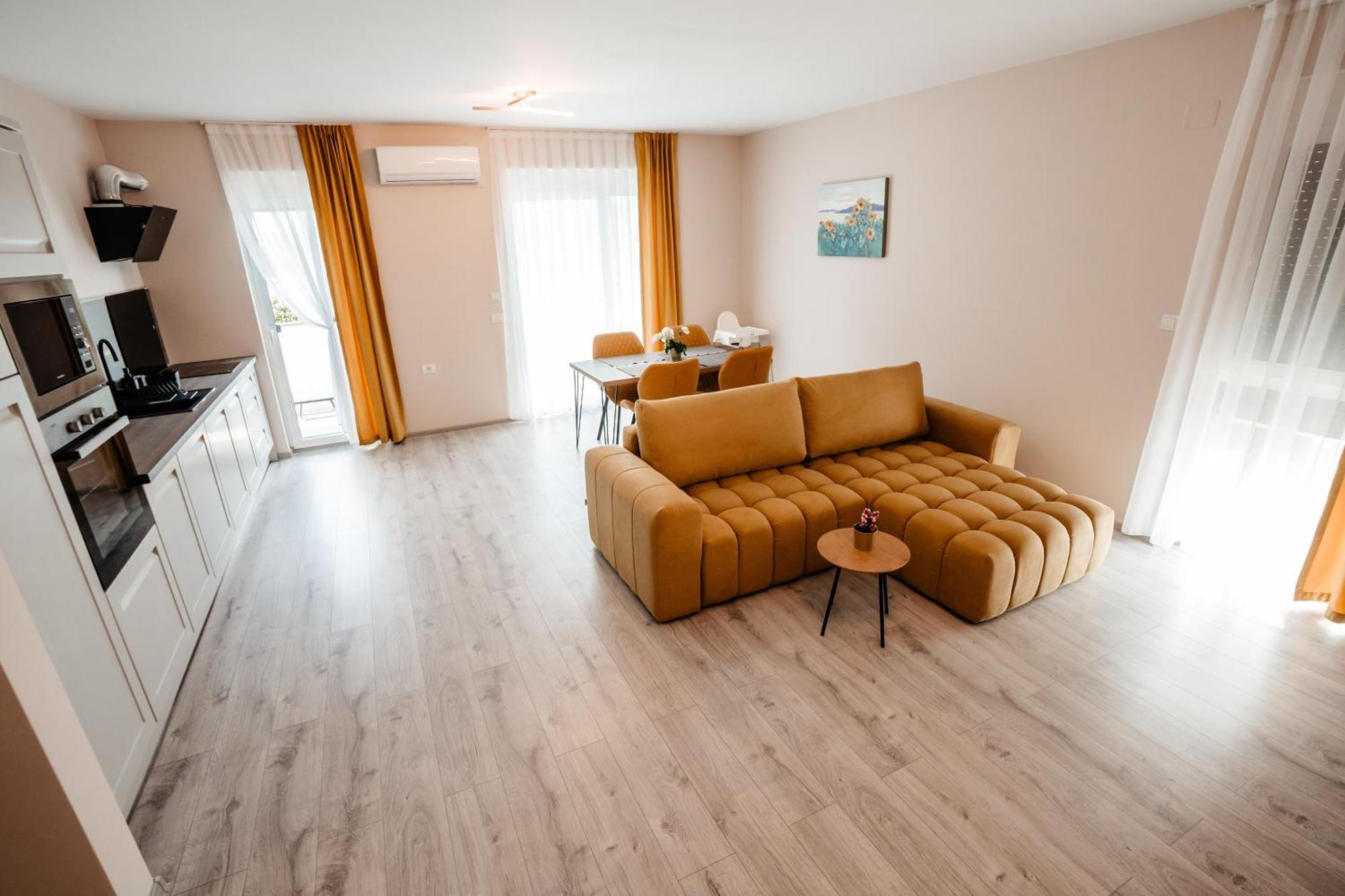 Sunrise View Apartment Oradea Εξωτερικό φωτογραφία